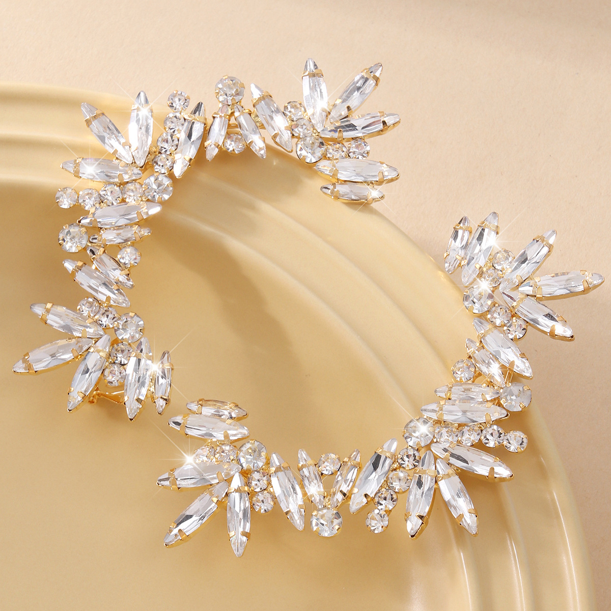 Cross-border New Shiny Diamond Earrings Women's European and American Fashion Luxury Bride's Personalized Non-perforated Rhinestone Ear Clip Jewelry