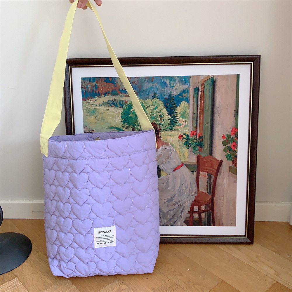 38241 ins new contrast color shoulder bag student female practical large capacity mummy bag quilted shoulder bag female_voghion.com