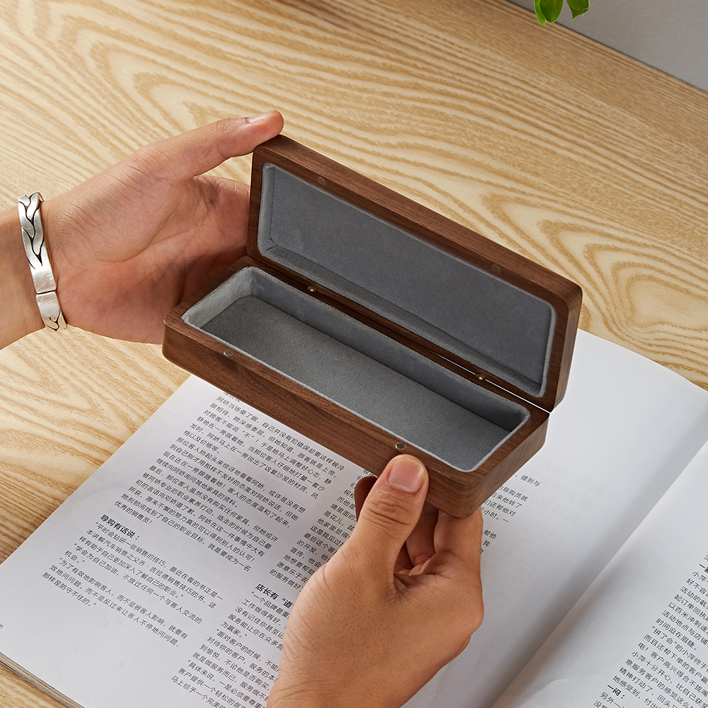 Black walnut wood solid wood glasses box storage sense compression-resistant portable myopia gift wooden box glasses box wholesale