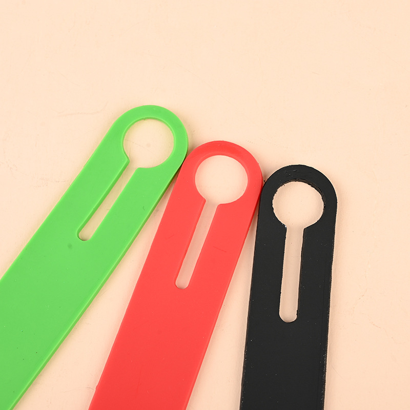 Creative one-piece South Korea fashion long luggage tag pvc cartoon soft rubber luggage tag in stock wholesale
