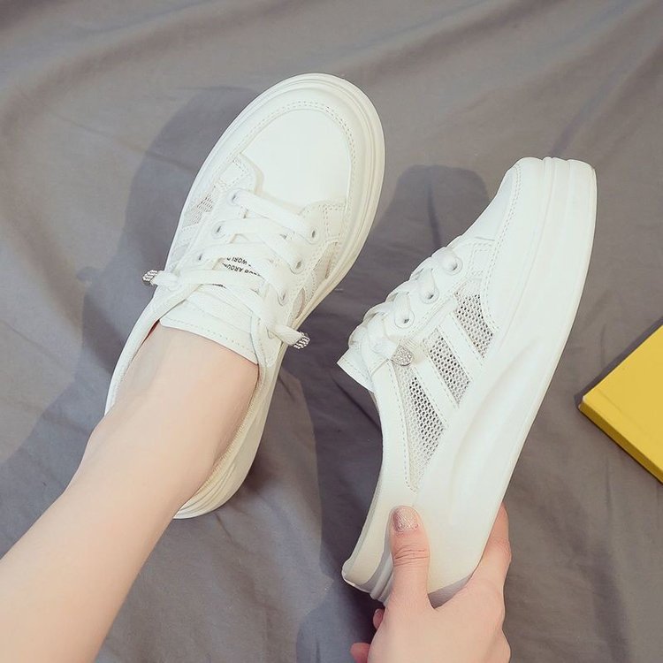 White slippers women's 2022 new mesh breathable Baotou thick bottom muffin fashion non-slip white shoes wholesale