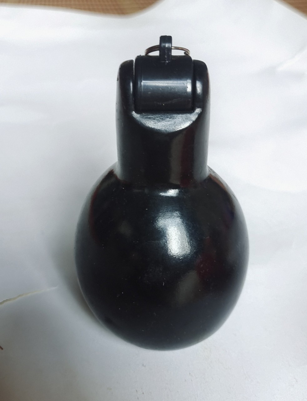 Wholesale plastic pvc whistle life-saving whistle squeeze whistle BB whistle vent whistle children whistle various colors