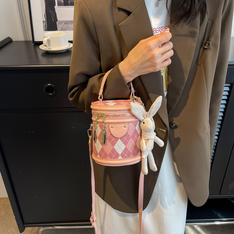 Simple Rhombic Cylinder Bag Women's Bag 2023 New Summer Fashion Casual Crossbody Bag Explosive Portable Bucket Bag Women