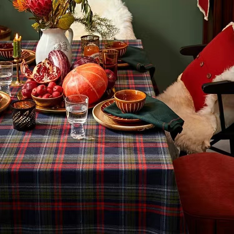 Factory Wholesale Nordic INS Christmas Tablecloth Red and Green Checkered Dining Table Coffee Table Bedside Table Cover Picnic Cloth