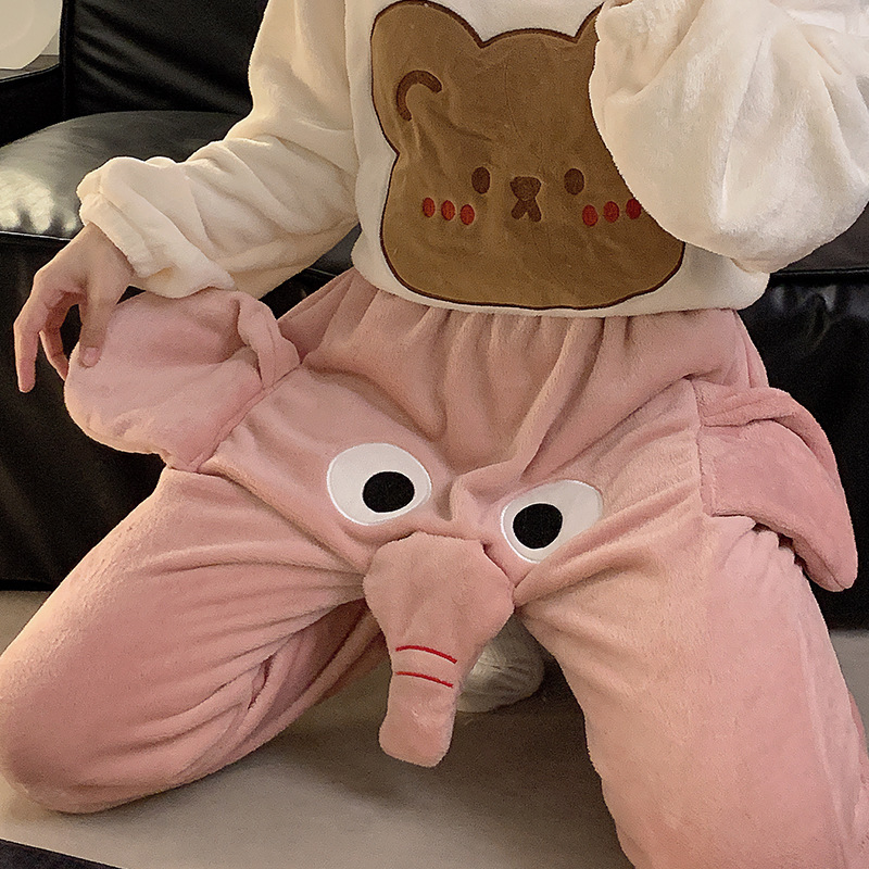 フランネルが可愛いです。象の長ズボンが男の子と女の子がゆったりしています。|undefined