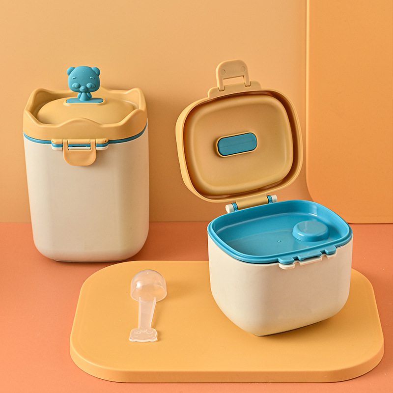 Baby milk powder box portable outdoor sealed moisture-proof sub-packing box storage tank complementary food rice powder boxed milk powder compartment