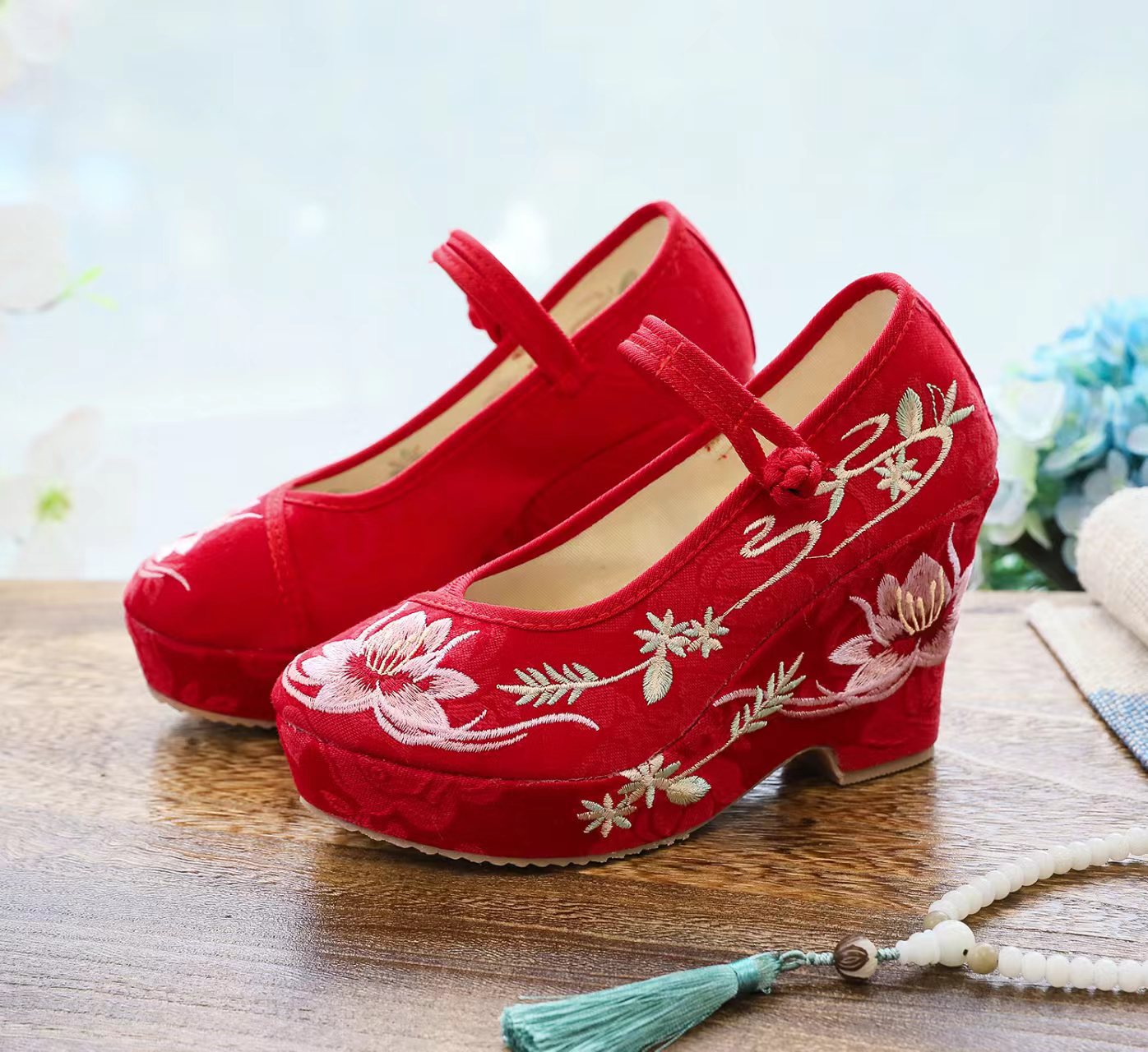 Ailian Hanfu Shoes Women's Antique High-heeled Ethnic Embroidered Shoes with Beef Sole Height 9cm Thick-soled Beijing Cloth Shoes