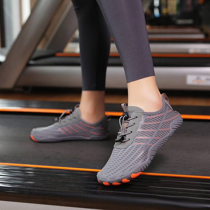 Indoor Fitness Shoes Men's and Women's Rope Skipping Shoes Soft Sole Yoga Creek Tracing Lovers Shoes Outdoor Swimming Shoes