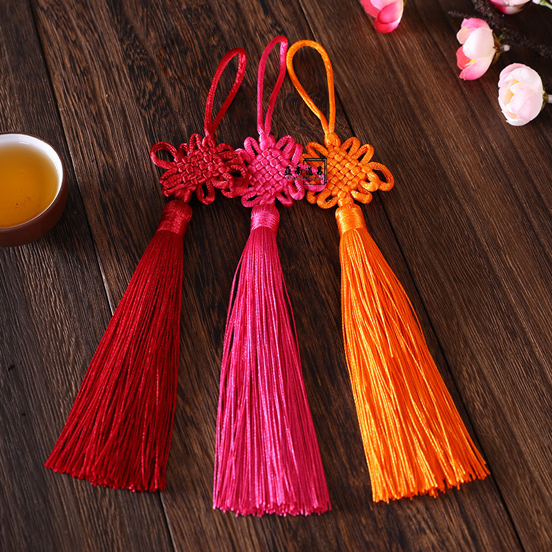 Factory wholesale Chinese knot trumpet diy Chinese Knot Tassel spike special gift small pendant moon cake box pendant