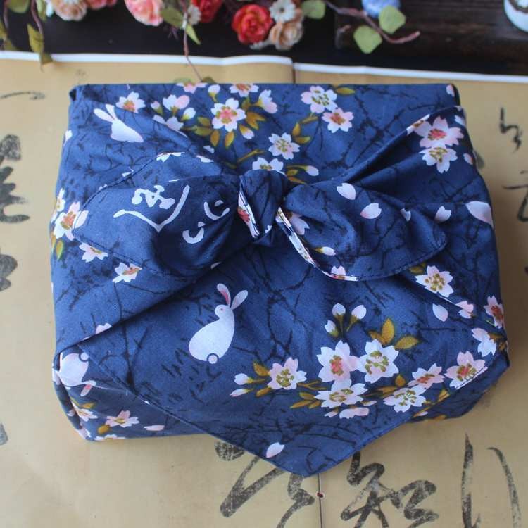 Japanese Style Handkerchief Handkerchief Cotton Flower Room Rabbit Sushi Lunch Box New Year Gift Box Christmas Style Lu Wafer