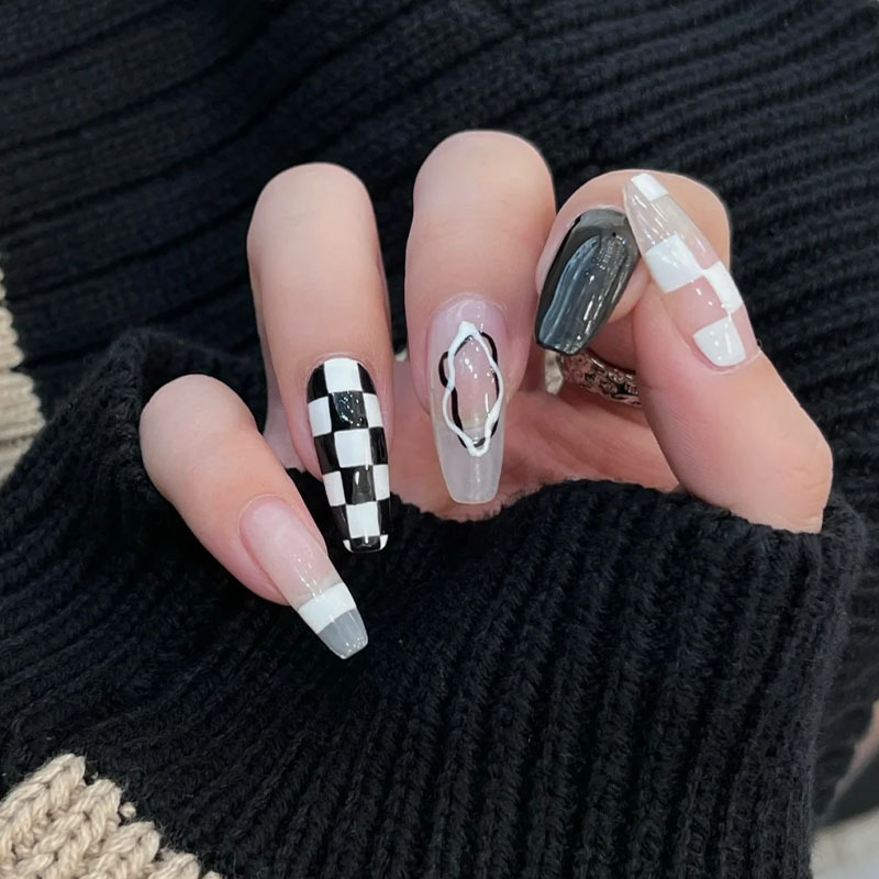 Pure want ice transparent color wear armor 24 boxed factory direct fake nails finished wholesale small fragrant wind nail nail tablets