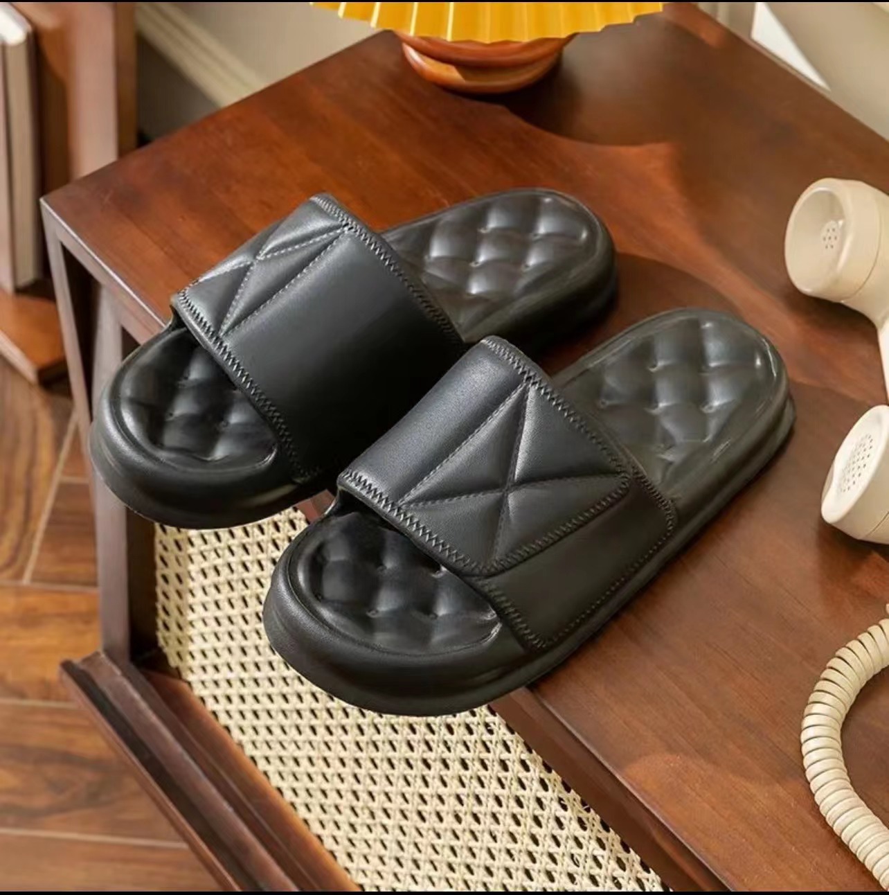 New EVA Slip-on Feeling Sandals and Slippers for Couple Summer Outfit Korean Style Instagram Home Use Thick Slippers for Men and Women