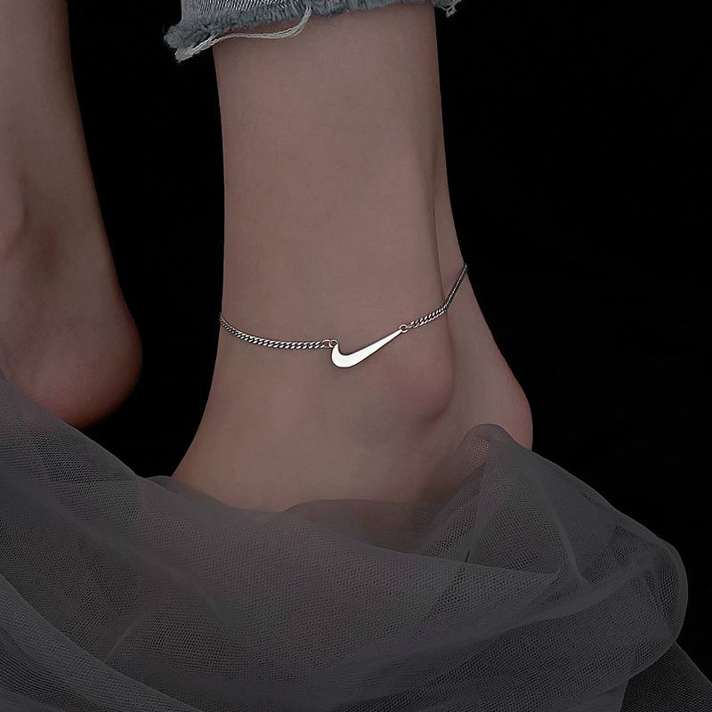 Check-hook anklet women's summer 2021 new fashion design sense simple personality foot chain anklet
