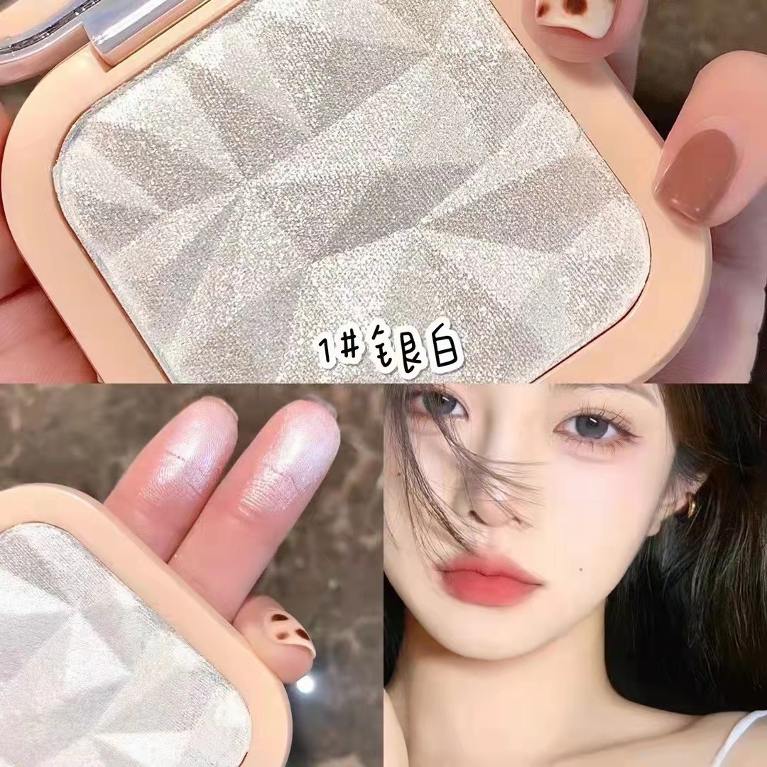 Winnie the Pooh High Gloss Powder Cake for Face-fixing Mashed Potato Natural Naked Makeup Glitter Brightening Ginger High Gloss