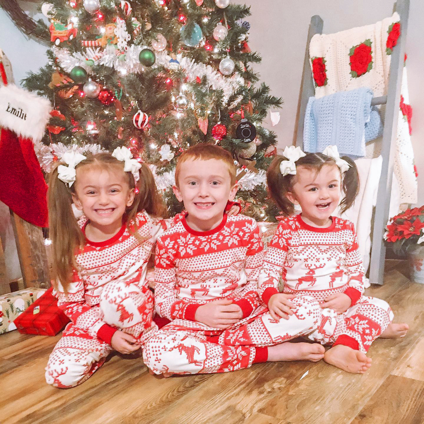 Europe and the United States cross-border new Amazon AliExpress hot Christmas red and white contrast color parent-child casual home clothes