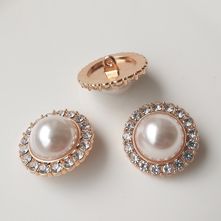 ボタンのアクセサリーの真珠のボタンのカフスの服のアクセサリーの合金のボタンのドリルの装飾のシャツの大きい服のボタン|undefined