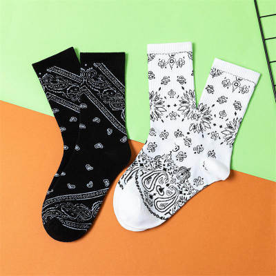 Women's socks autumn and winter creative new fashion mid-calf length socks Japanese Street Fashion couple rap hip hop black and white stockings