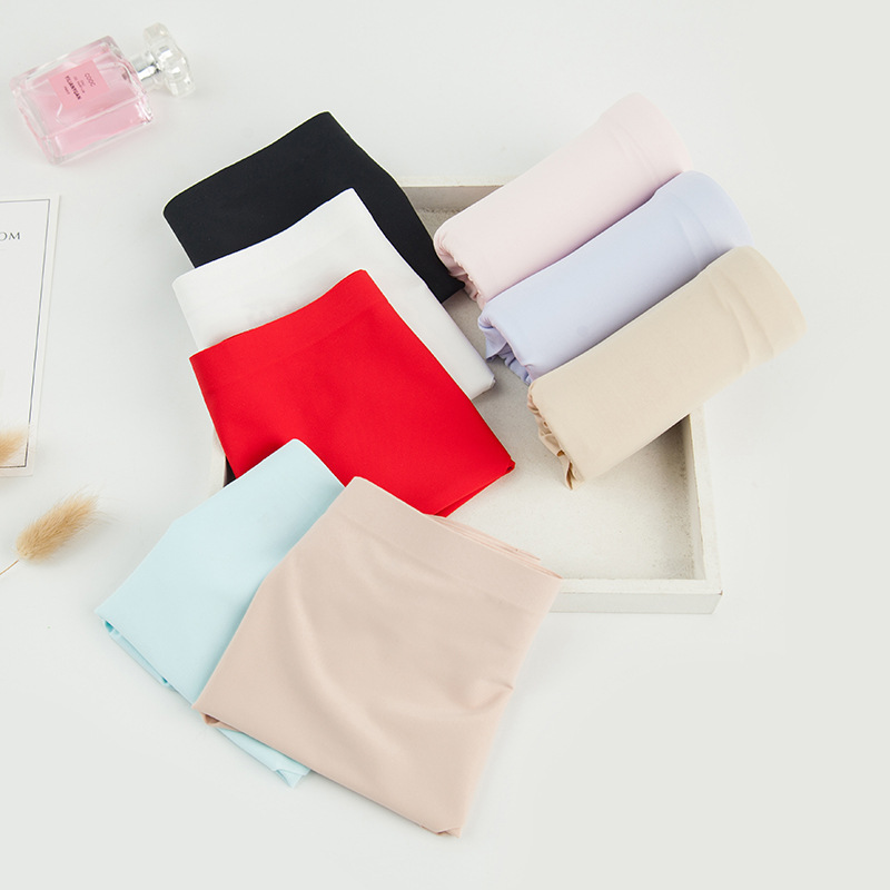 Women's Ice Silk Underwear Seamless Underwear One-piece Underwear Breathable Mid-waist Sexy Women's Underwear Briefs 840