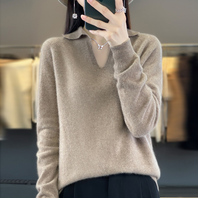 Autumn and winter New 100 pure woolen sweater women's elegant V-neck inner knitted bottoming lapel loose slimming outer sweater