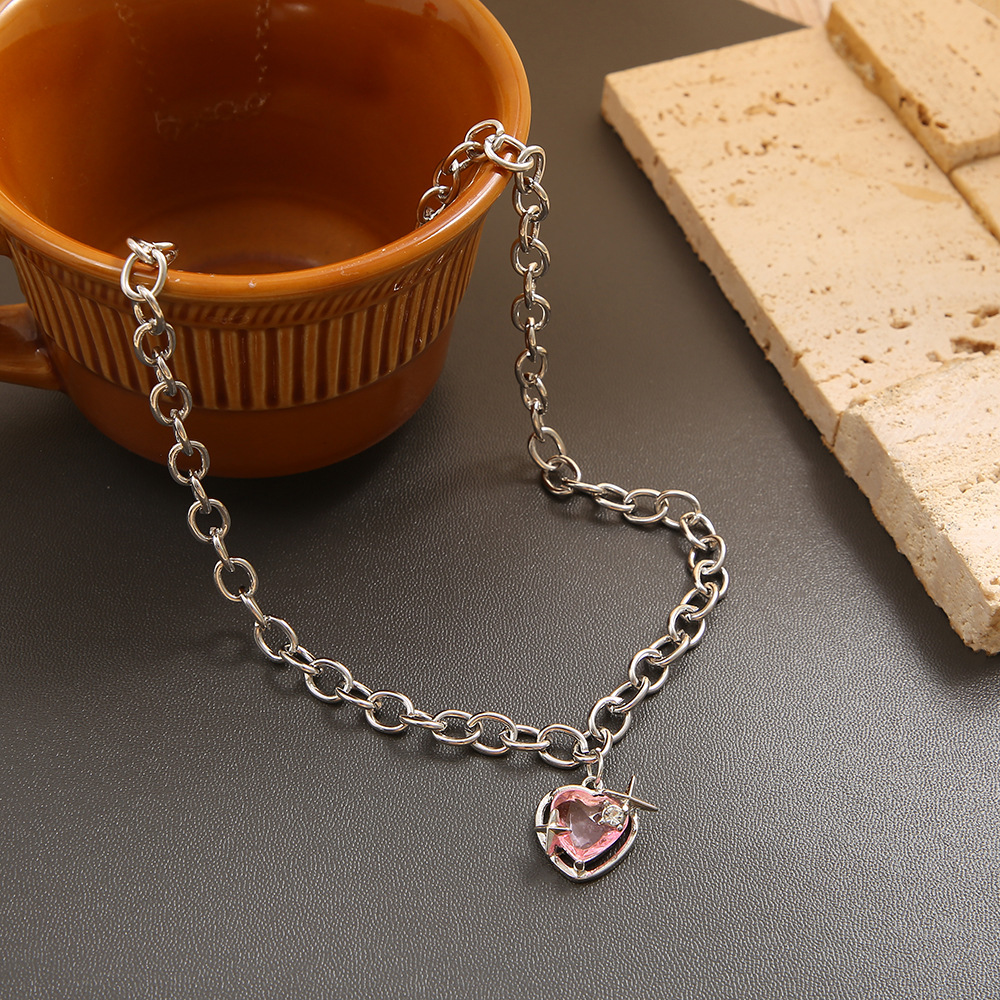 new high-grade sweet cool pink diamond love pendant necklace women's temperament product clavicle chain_voghion.com