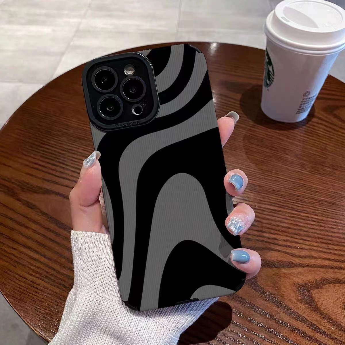 適用暗黑斑馬紋蘋果14/13 promax手機殼iPhone12/11防摔X/XR全包