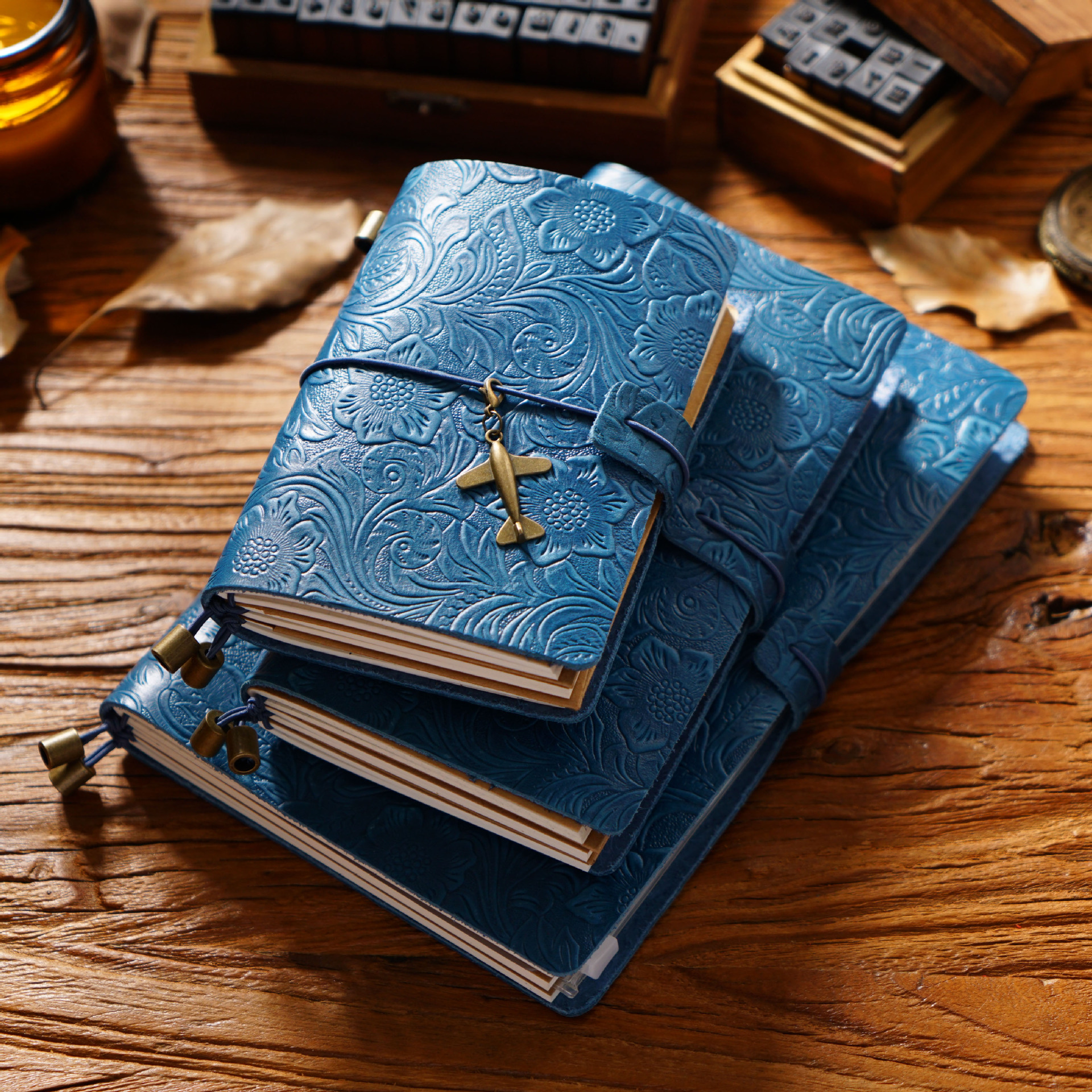 Original Vintage Carved Cowhide Travel Notepad Handmade Notebook Stationery Handbook Creative Journal Cross-Border