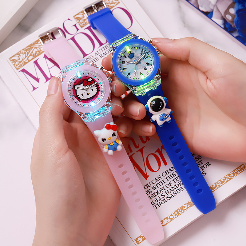 Watch new children luminous primary school cute cartoon doll electronic quartz watch e-commerce supply wholesale