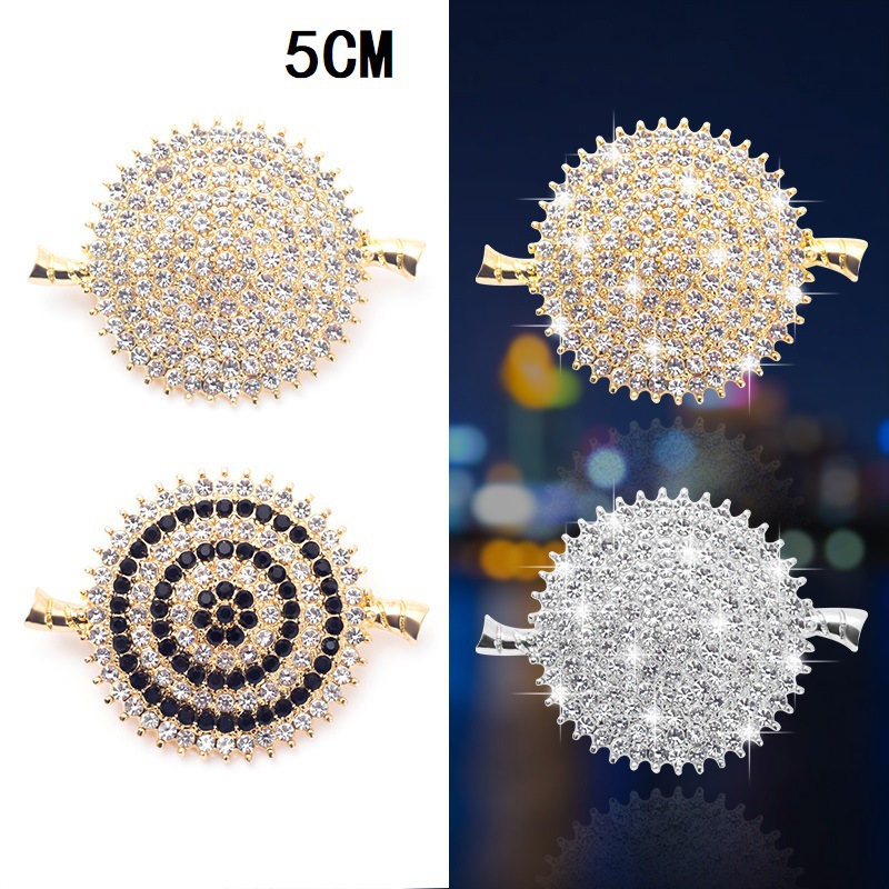 European and American Fashion Shield Brooch British Retro Suit Jewelry Matching Pins Full Diamond Disc Gold and Silver Two-color Brooch