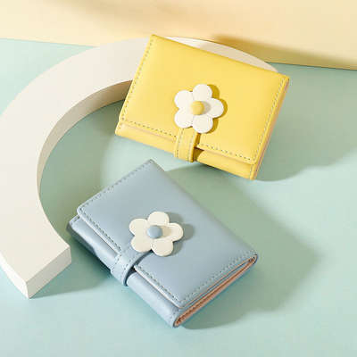 Wallet gift 2023 wallet women's short cute small flower fresh Korean style Internet celebrity coin purse one-piece delivery