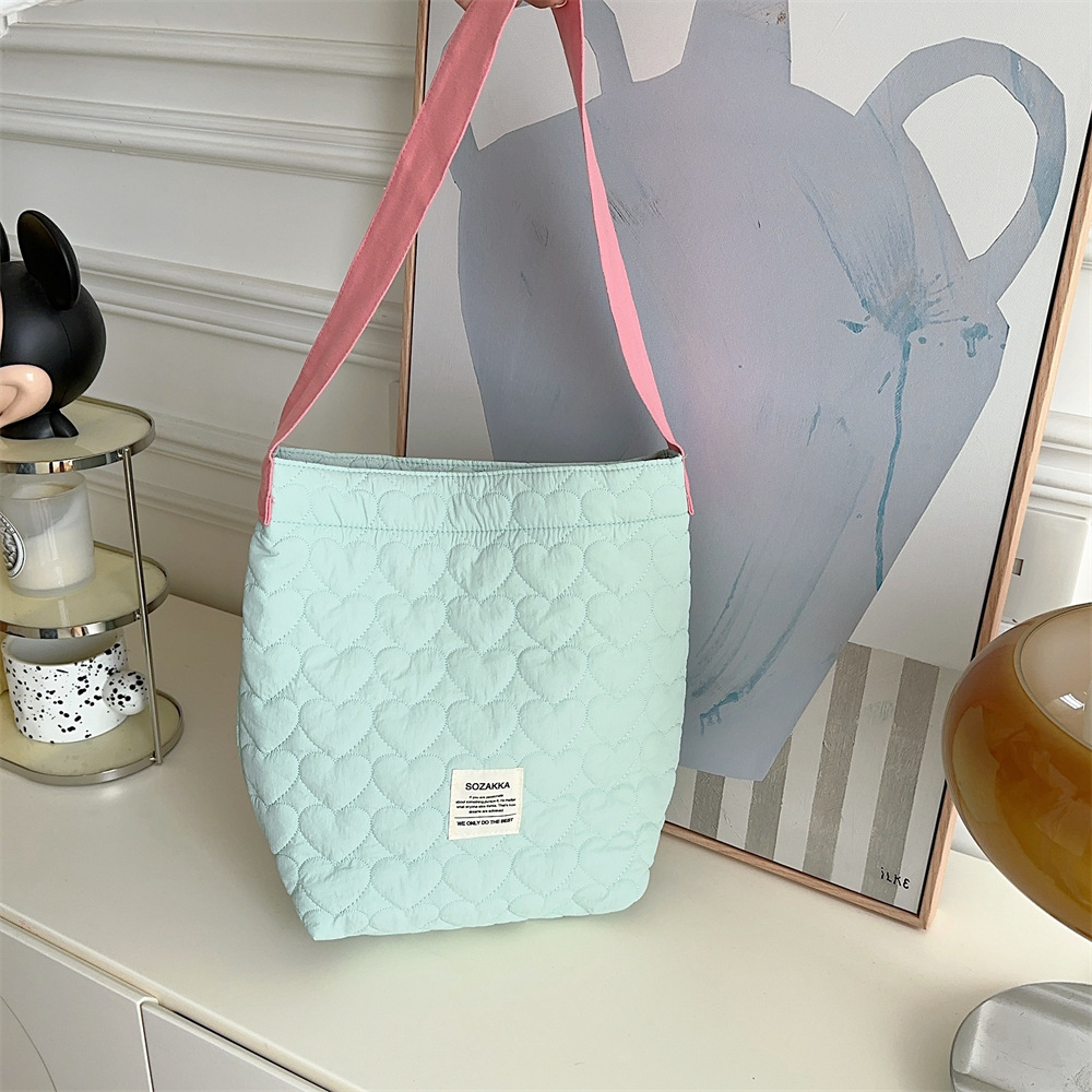 38241 ins new contrast color shoulder bag student female practical large capacity mummy bag quilted shoulder bag female_voghion.com