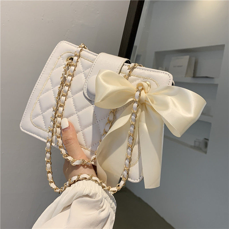 Autumn Silk Scarf Bag Women's 2023 New Fashion Rhombic Chain Bag Texture Shoulder Underarm Bag Crossbody Bag