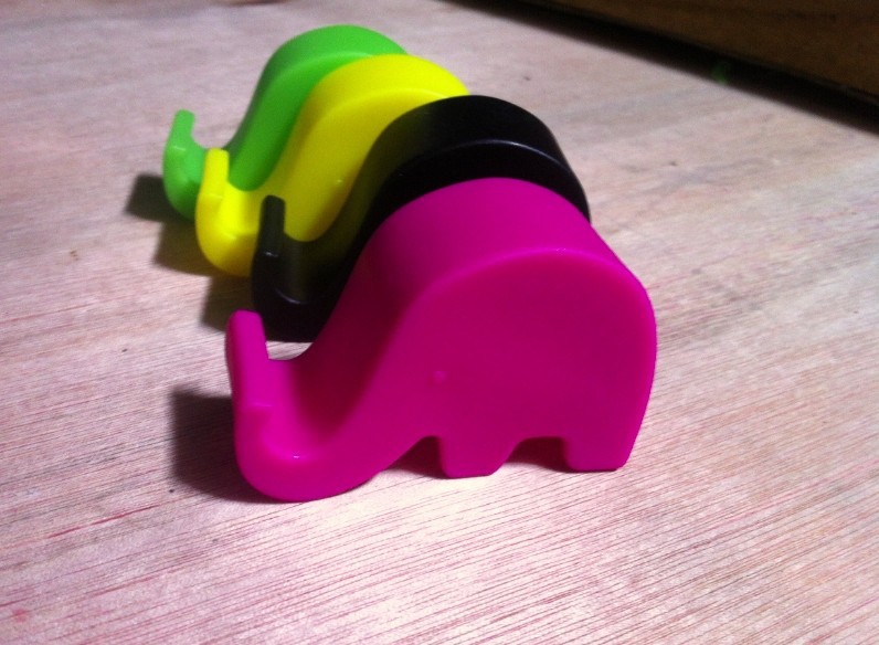 Creative elephant mobile phone bracket lazy mobile phone bracket mini mobile phone bracket factory direct sales