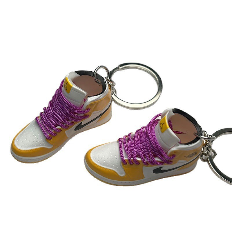 aj Shoe Mold Keychain nba Basketball Kobe Bryant Bag Pendant Mini Basketball Shoes Jewelry Creative Personality Gift