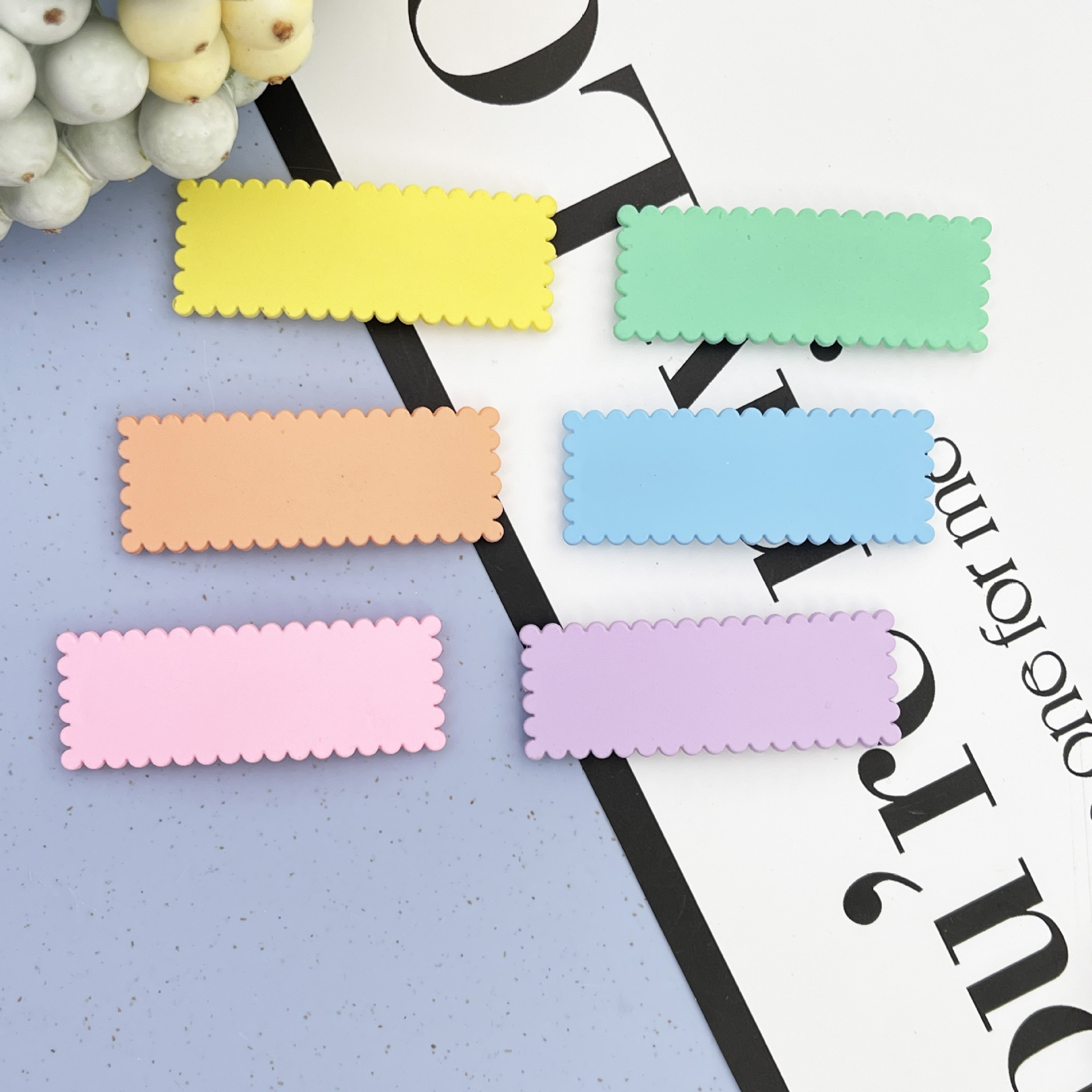 Vernice Macaron Gloss 2024 8 caratteri Fermaglio a becco d'anatra Colore frutta Fermaglio per capelli senza cuciture Accessori per capelli carini Fermaglio laterale Frangia Accessori_voghion.com