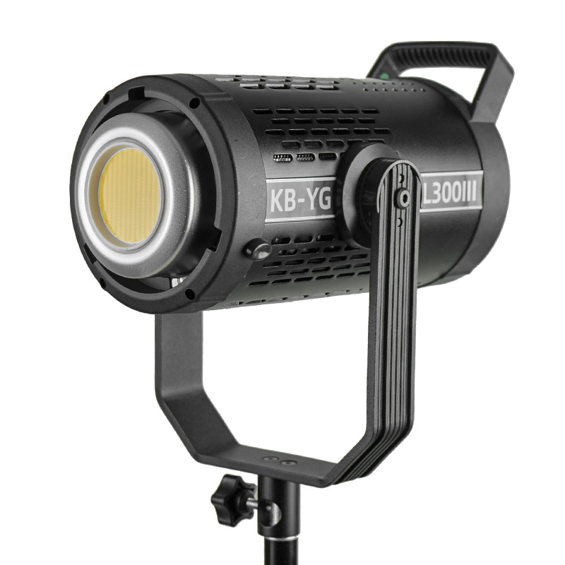 The full power is 300W double color feature live support load room icon with soft light spot photography