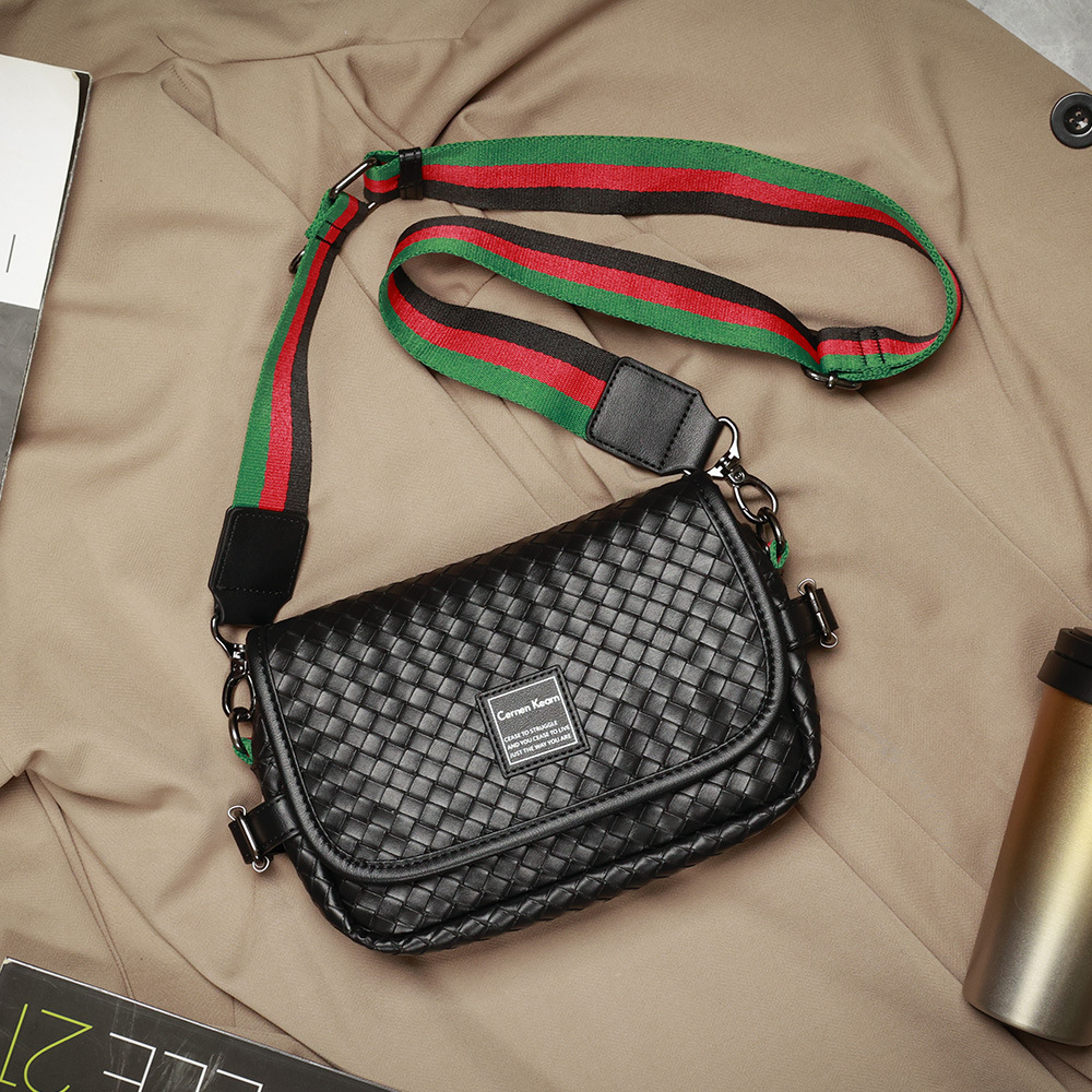 2022 New Fashion Embossed Woven Messenger Bag Casual Small Square Bag Single Room Connector Men's Bag Satchel Mobile Phone Bag
