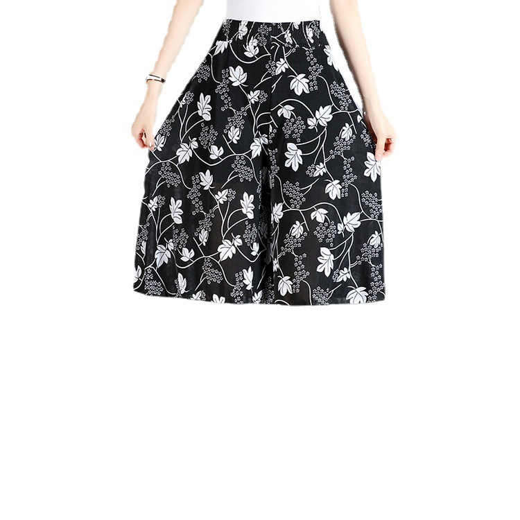 A pair of generation hair summer elastic waist ethnic style small floral five-length pants skirt pants high waist pants wide leg pants