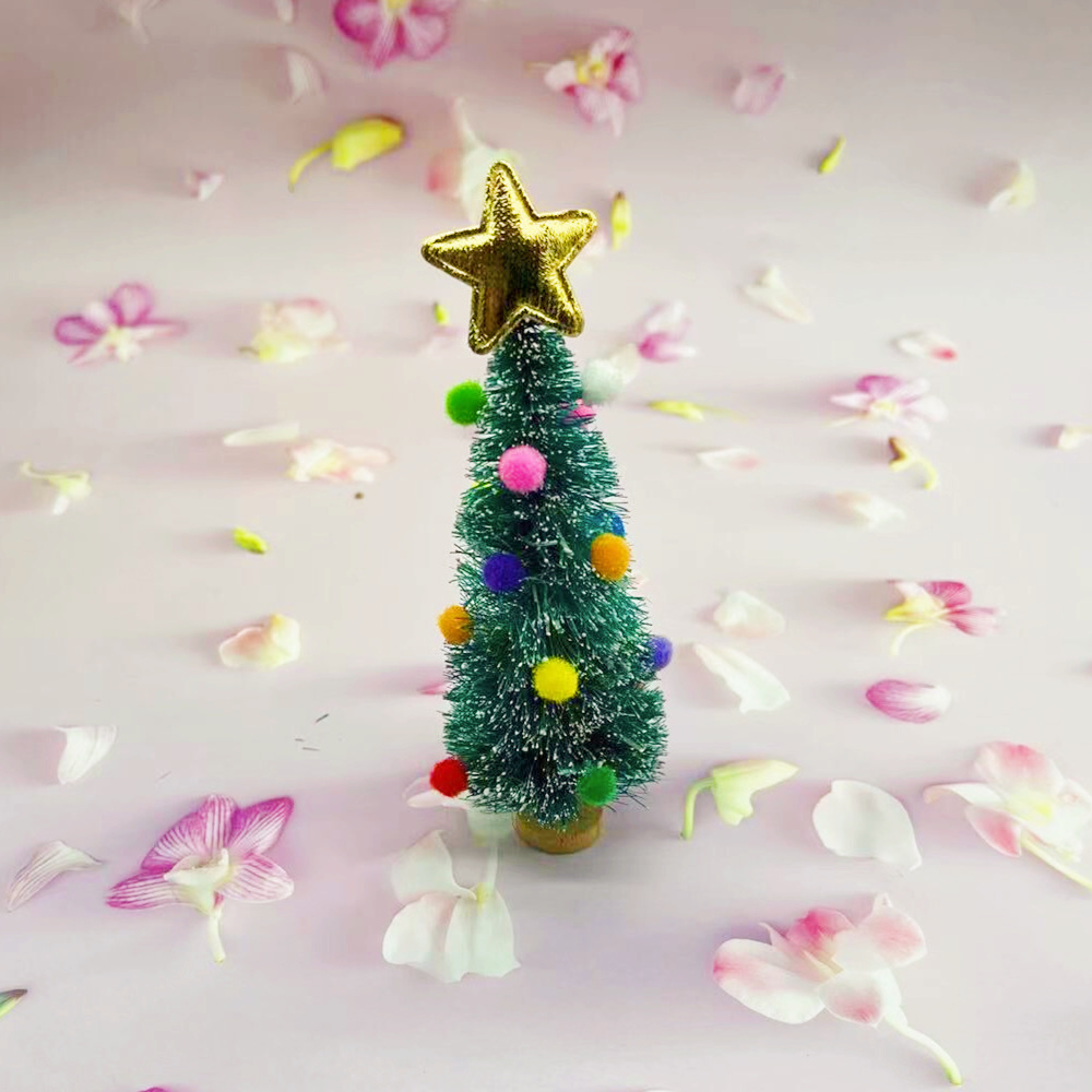 Spot Mini small gift Christmas tree Cedar desktop children's small window setting table Christmas gift decorations