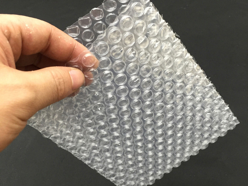 現物の新しい材料は厚い気泡袋の防振泡袋の二重気泡膜の袋の包装の泡を厚くして防護を包装します。|undefined