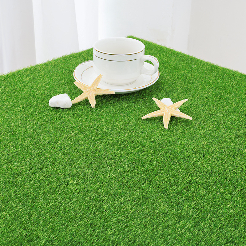 芝生の苔の人工草の偽のコケの多肉の微景観のdiyの装飾の材料の植毛の草の皮のコケをシミュレーションします。|undefined