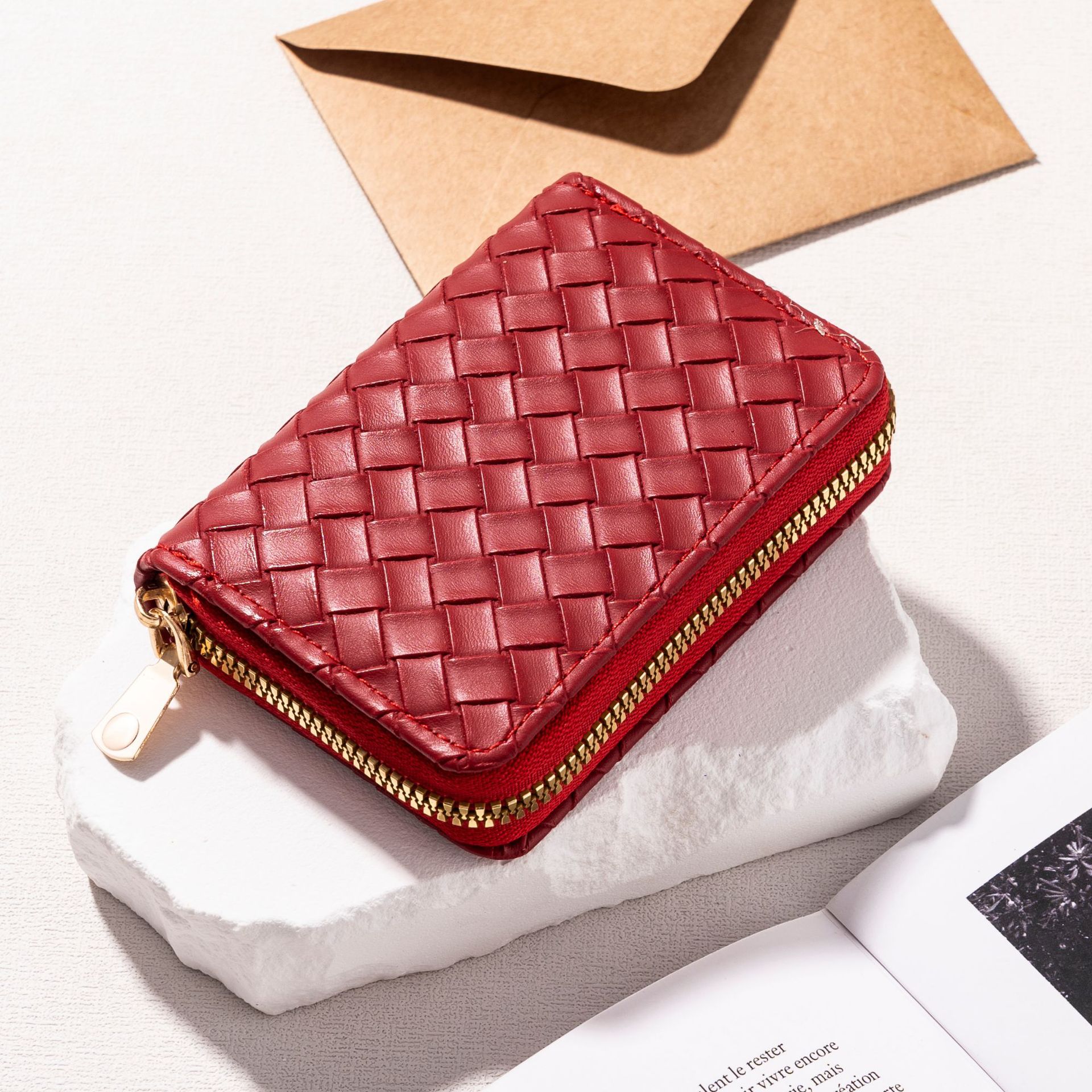 Woven pattern wine red