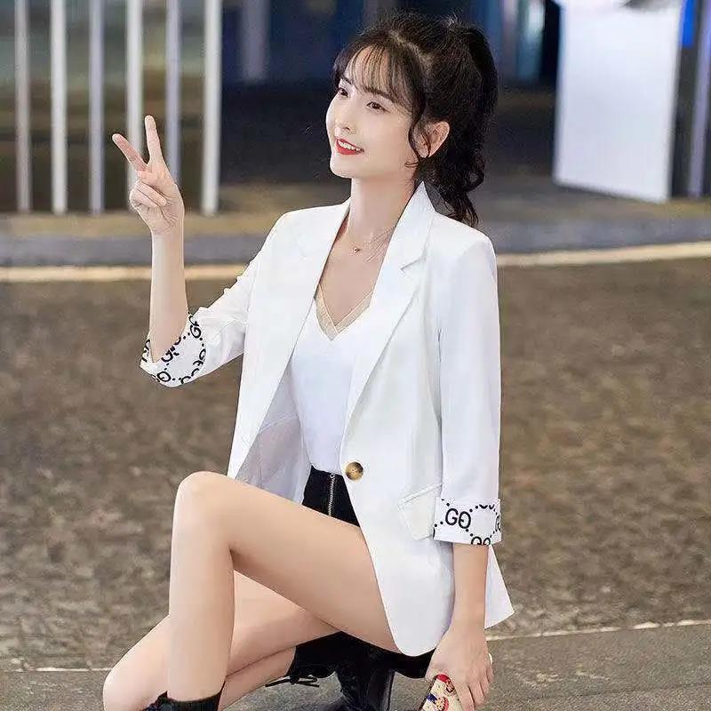 Small Suit Jacket Women's Spring and Summer 2021 New Western Style Slim Look Fashionable Popular One Button Internet Celebrity Suit Top