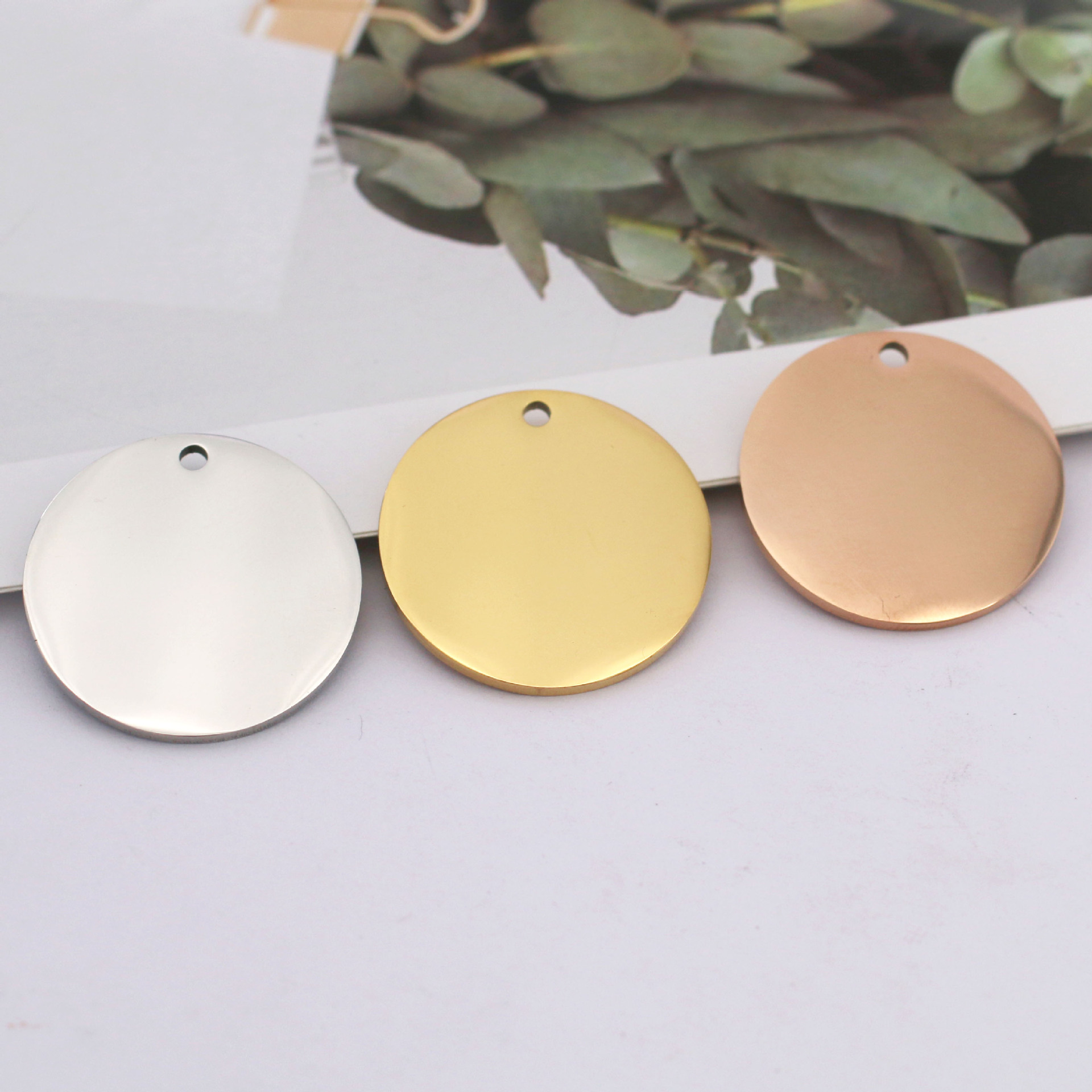 Stainless Steel Mirror Finely Polished Round Brand Pendant Engraving Round Round Piece Dog Brand Jewelry Accessories Vacuum Plating