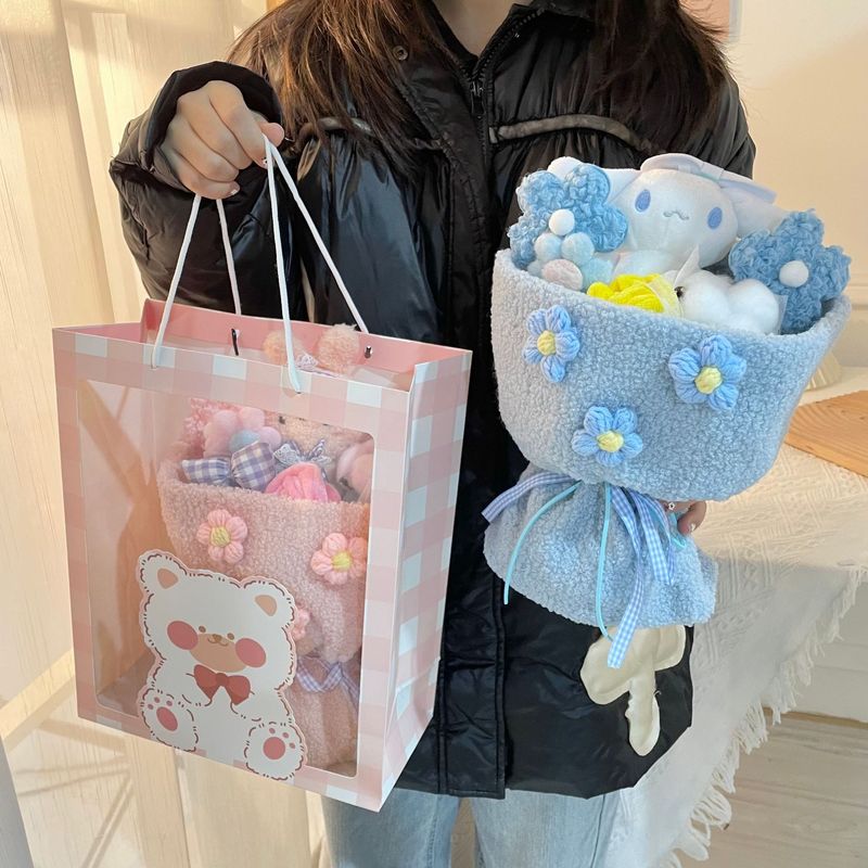 六一子供の日プレゼントの人形の花束をプレゼントします。|undefined