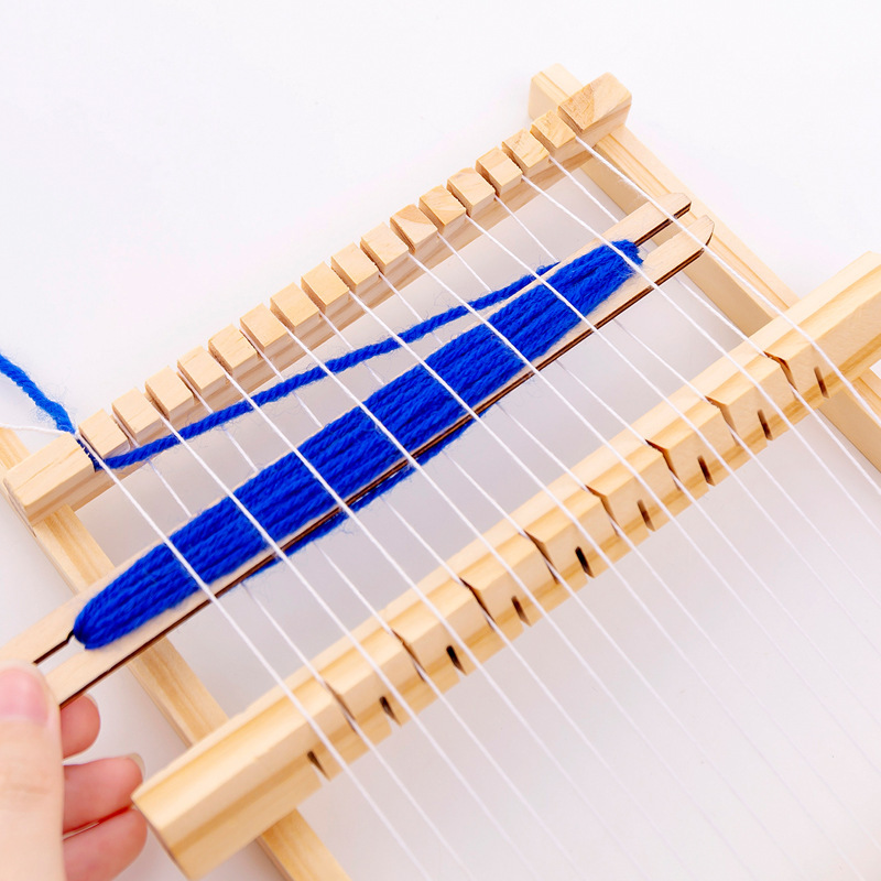 Homemade diy weaving machine technology small production children Primary School students handmade wool knitting machine educational wooden toys
