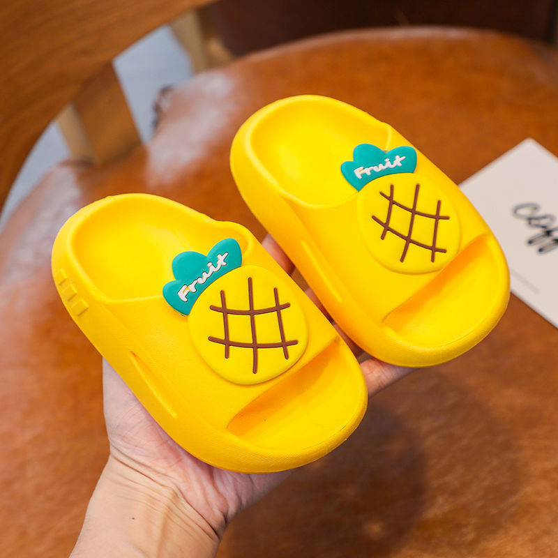 Children's slippers sandals baby girls' home cute princess shoes summer boys' slippers baby children's shoes feel like walking on shit