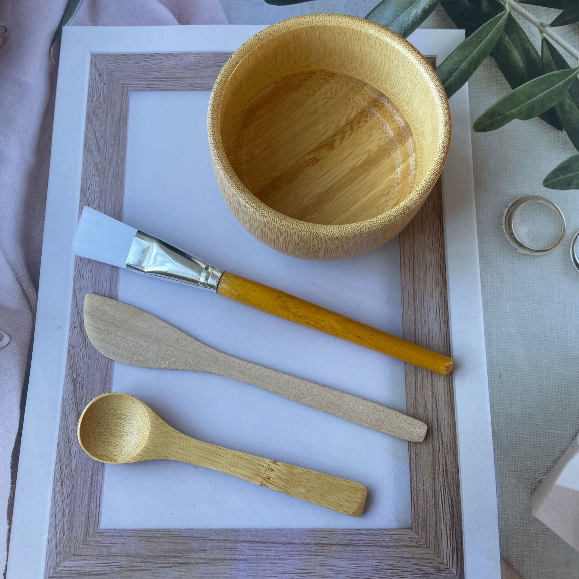 Bamboo Bowl Mask Bowl Mixing Knife Beauty Spoon Brush suit Household Beauty Diy Mask Tool Four-piece Set