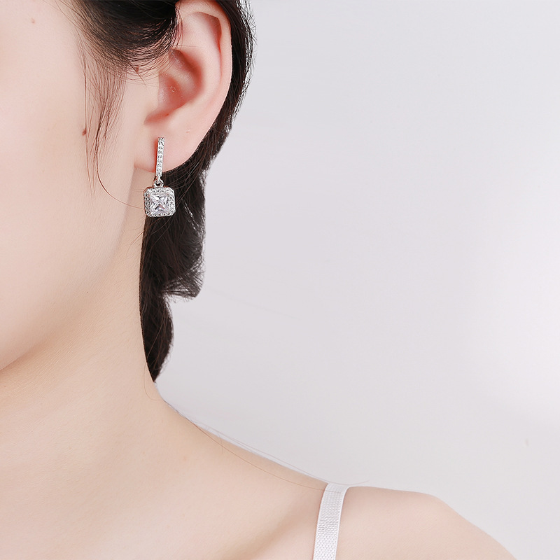 简约韩版镶钻正方形耳环女士时尚可爱小正方耳饰创意锆石耳钉跨境