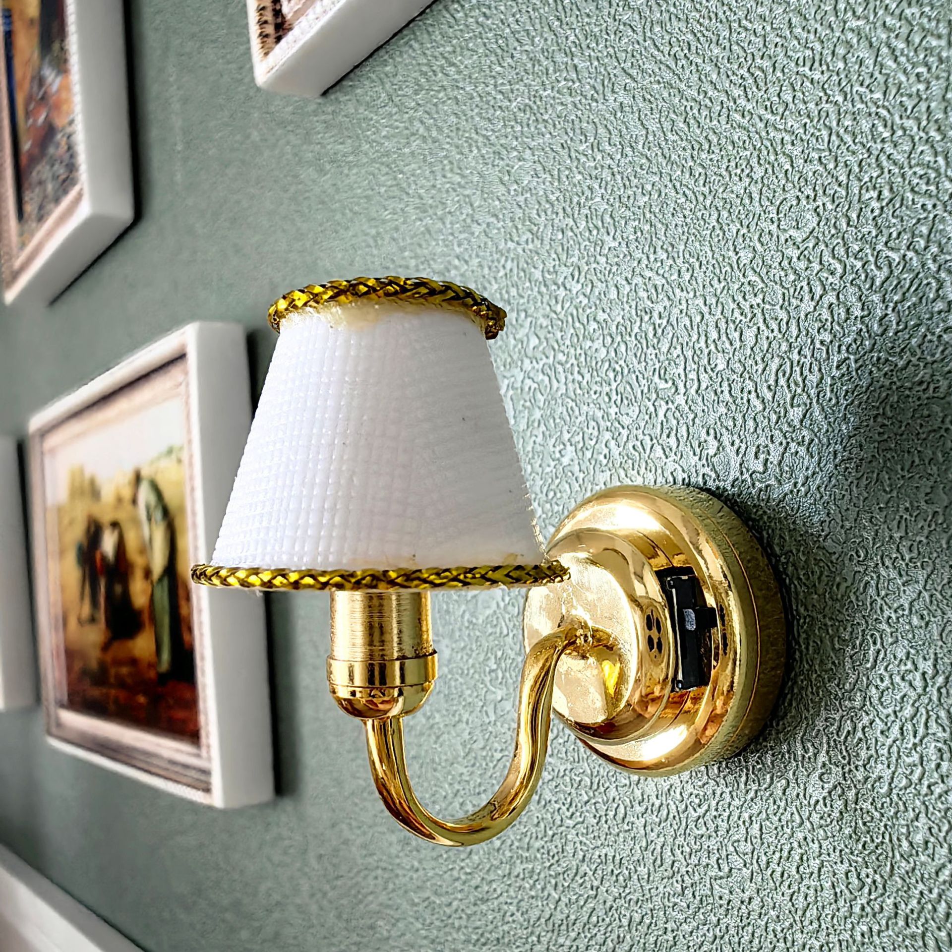 Mini miniature wall lamp model 12 points 6 points BJD doll house accessories scene props battery lights can be lit