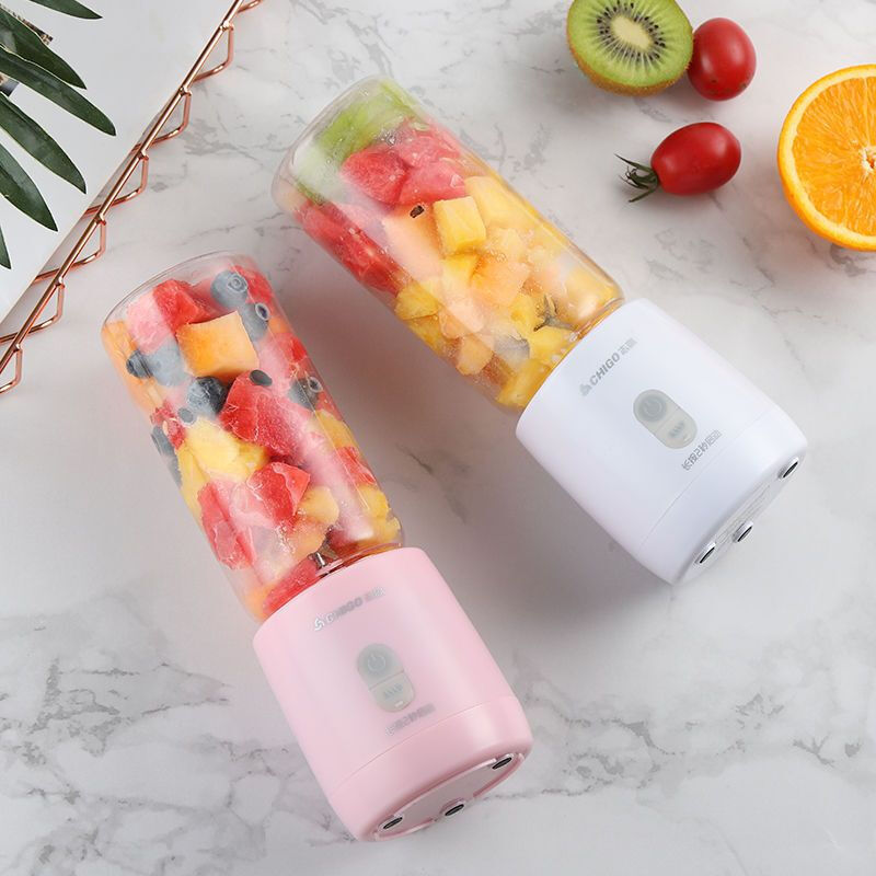 Chigo juicer portable juice separator electric fruit cooking machine usb mini rechargeable juicing Cup
